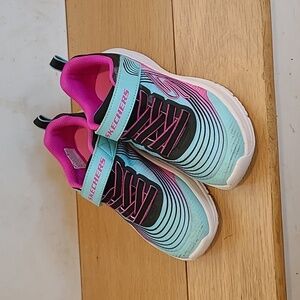 Girls Skechers
